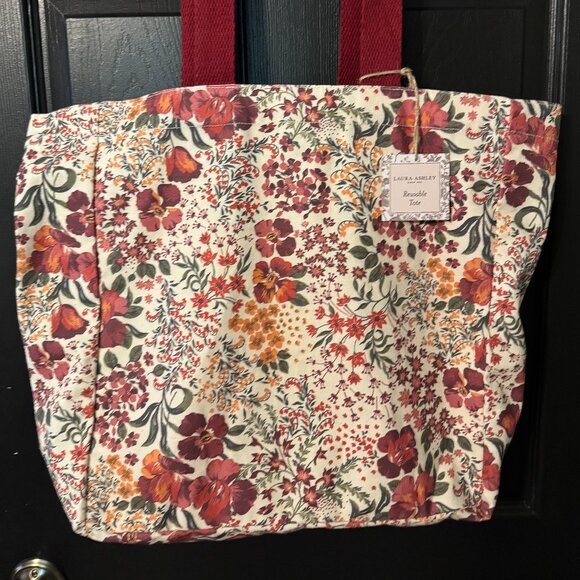 NWT Laura Ashley Oversized Fabric Floral Tote Red Green - Picture 1 of 3